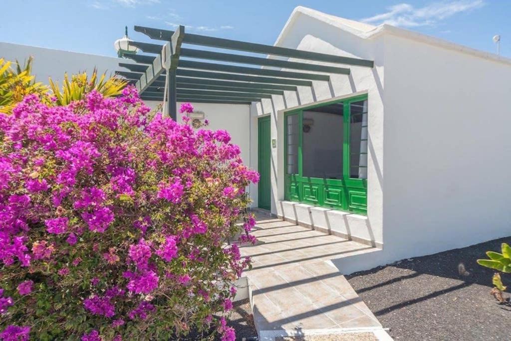 Bandama 14! 2 Bedroom Newly Renovated Bungalow, Los Pocillos, Puerto Del Carmen. ปูแอร์โตเดลคาร์เมน ภายนอก รูปภาพ