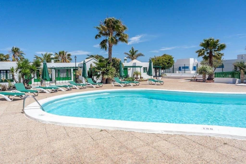 Bandama 14! 2 Bedroom Newly Renovated Bungalow, Los Pocillos, Puerto Del Carmen. ปูแอร์โตเดลคาร์เมน ภายนอก รูปภาพ